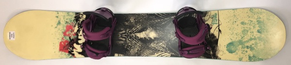 Dámský snowboard Nitro Mystique + vázání Nitro Cosmic Ultra Violet (Testovací snowboard 152 cm)