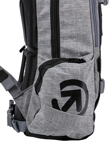 Batoh Meatfly Basejumper Grey Heather/Black 22 L + PENÁL ZDARMA 24/25