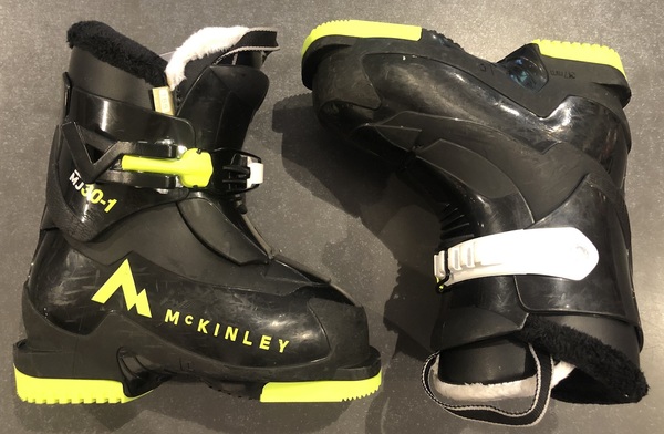 Dětské lyžařské boty McKinley MJ30-1 Black/Green (použité sjezdové boty) 