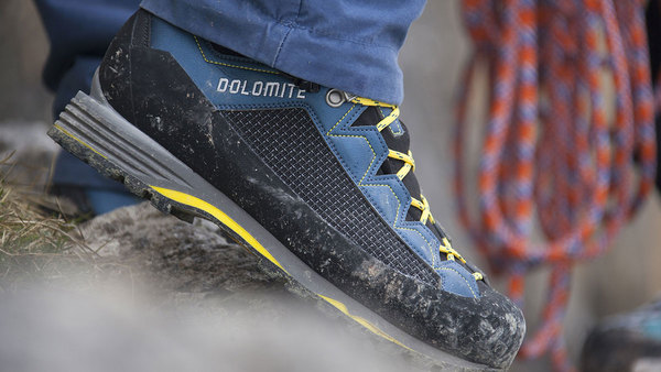 Pánské outdoorové boty Dolomite Torq Tech GTX Gore-tex Men´s Shoe Black/Ink Blue 24/25