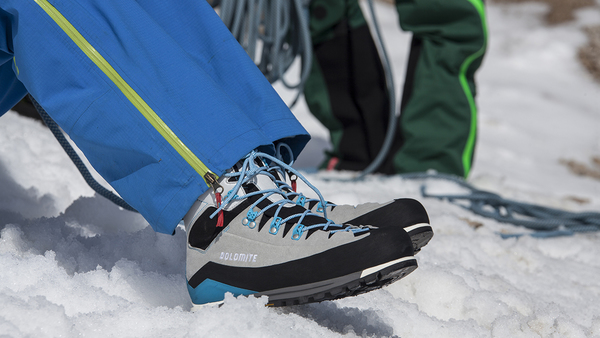 Dámské outdoorové boty Dolomite Miage GTX Gore-tex Women´s Shoe Silver Grey/Turquoise 24/25